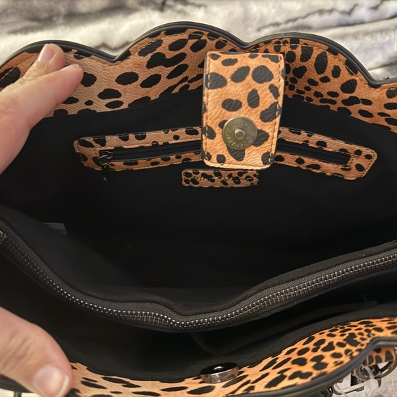 Betsey Johnson Tan and Black Animal Print Tote - Picture 5 of 7